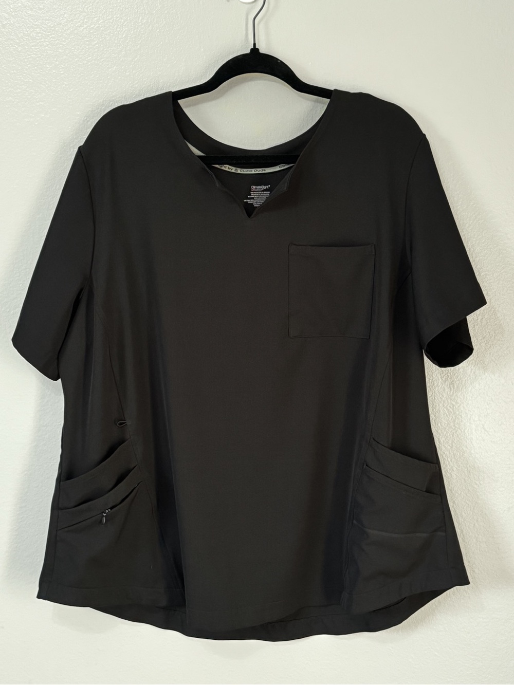 Cuddl Duds Black Short Sleeve Scrub Top NWOT